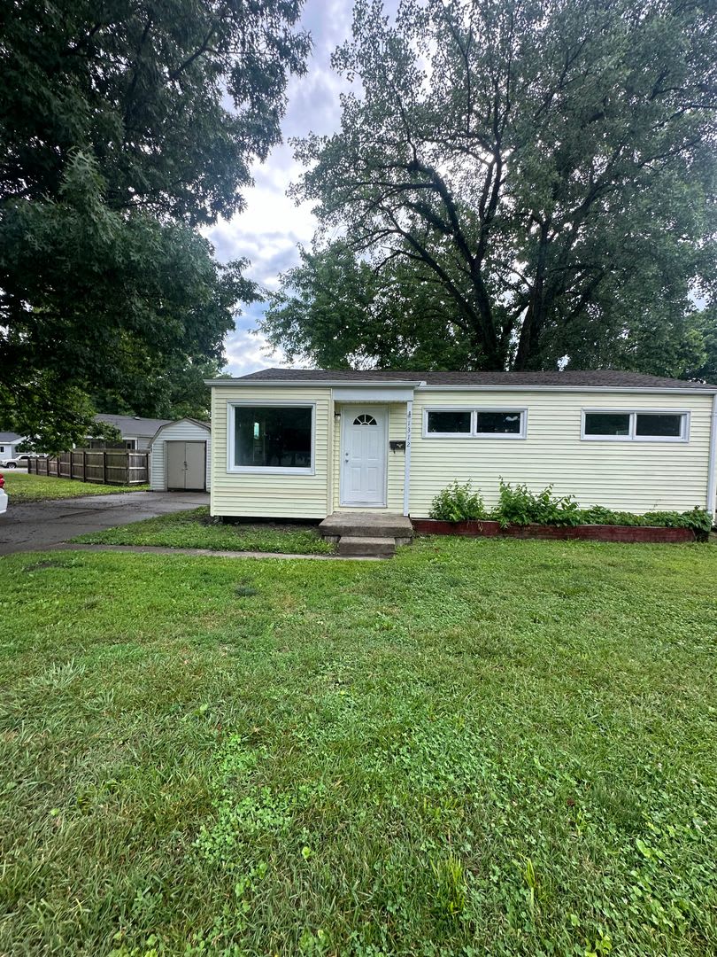 3 Bedroom 1 Bath Near Miami University – photo 1 of 156