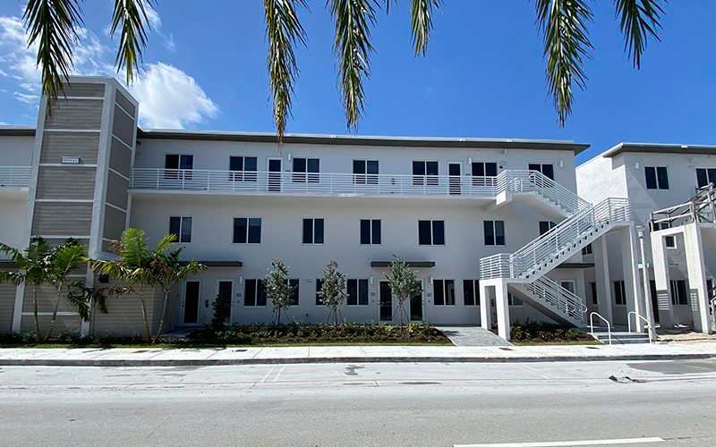 10300 Nw 66th St – photo 1