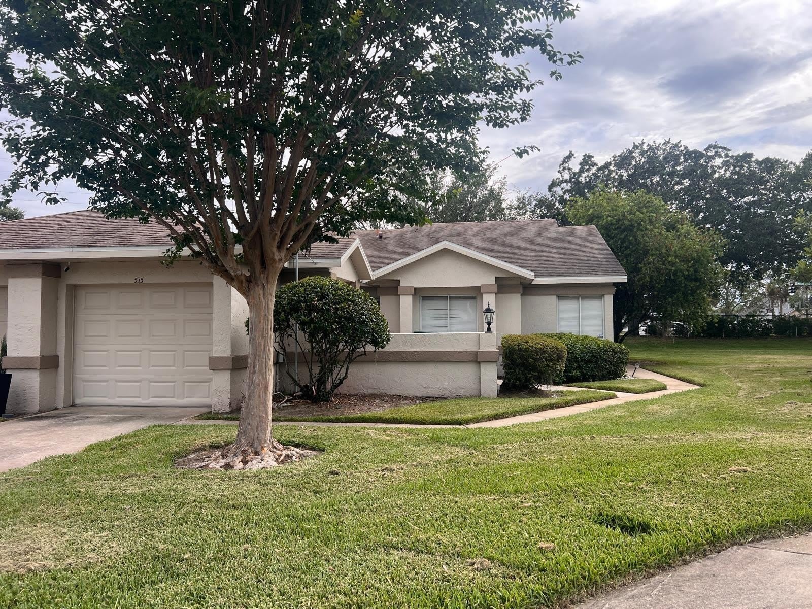 535 AZINGER Circle – photo 1