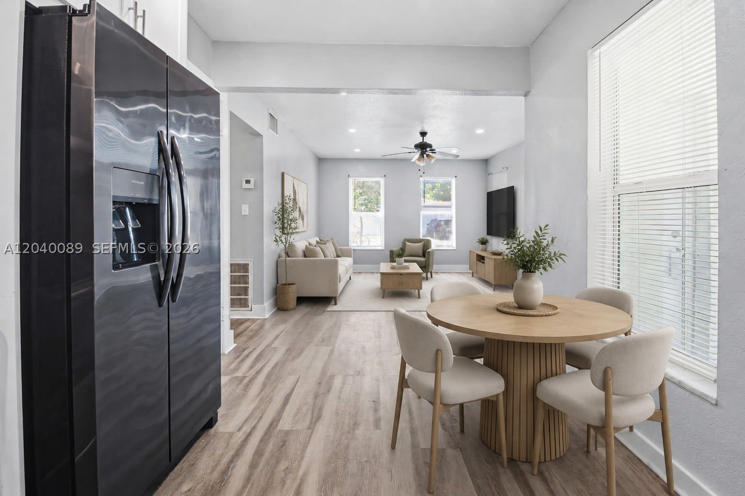 610 Sw 2Nd Ave – photo 1