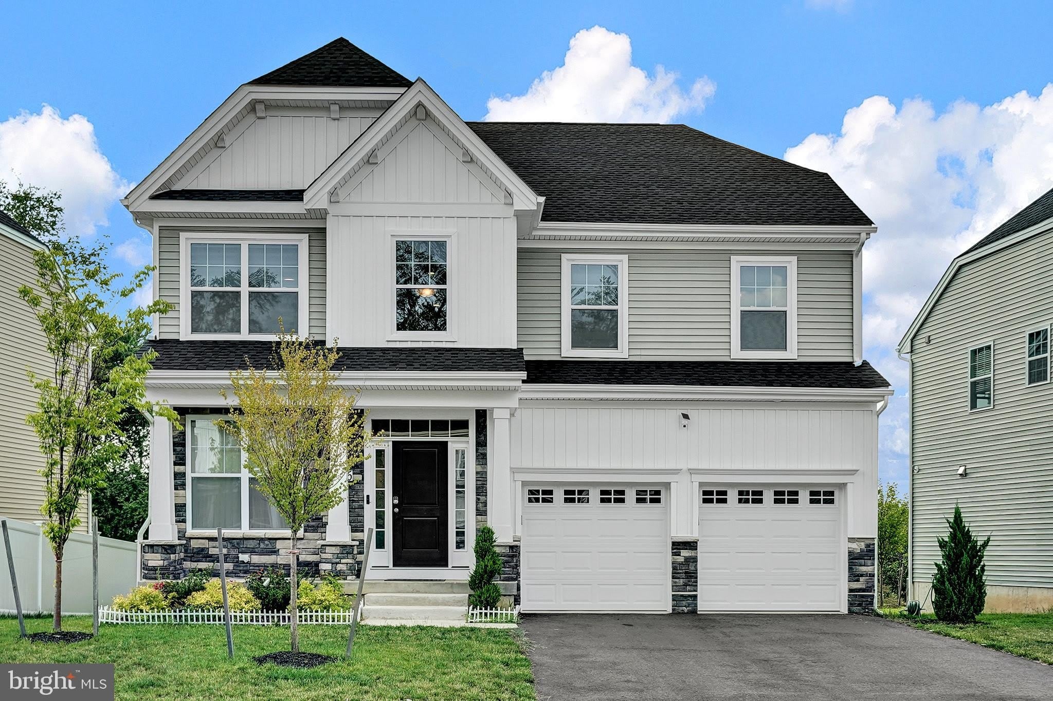26 MISTY MEADOW Lane – photo 1 of 38