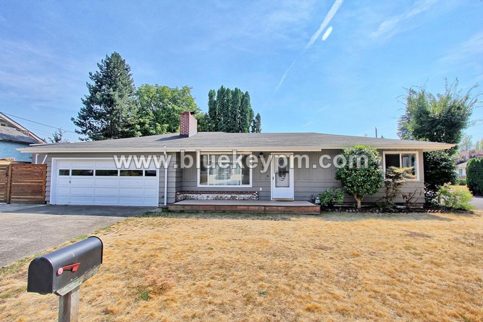 2 Bed 1 Bath Home With Separate Office Or Hobby Shed – photo 1 of 212