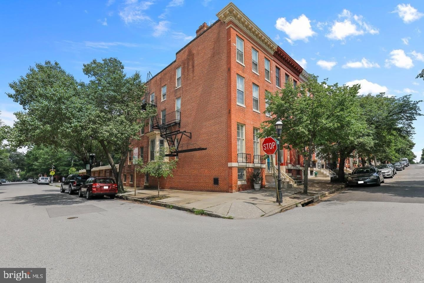 1435 Bolton Street – photo 1
