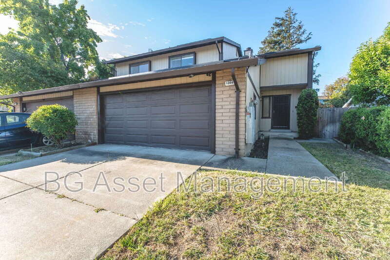 1200 Shaddick Dr – photo 1 of 140
