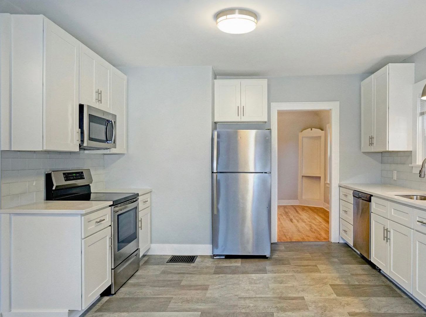 4 Bed – photo 1 of 29