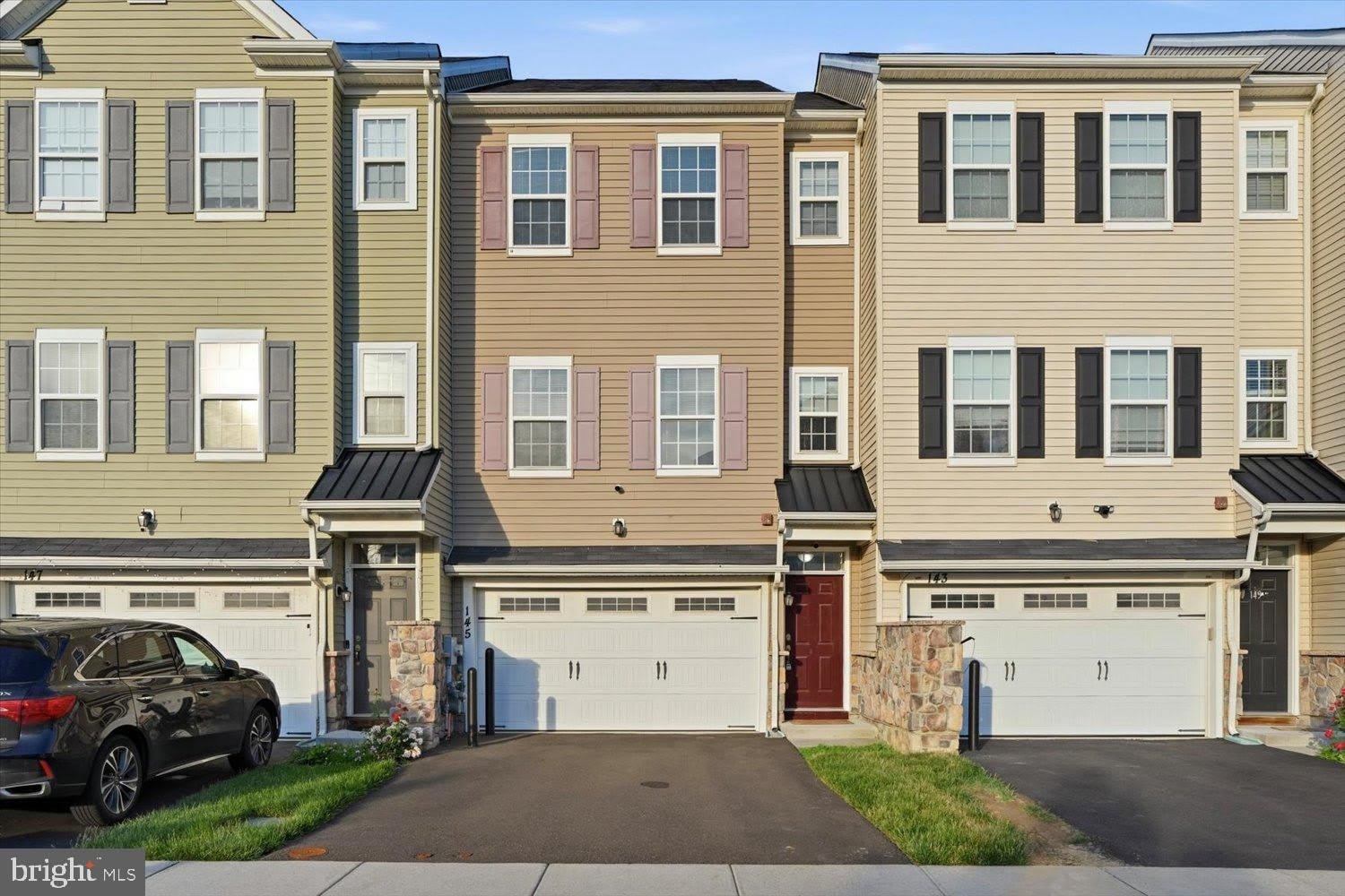145 MERCER Court – photo 1 of 29