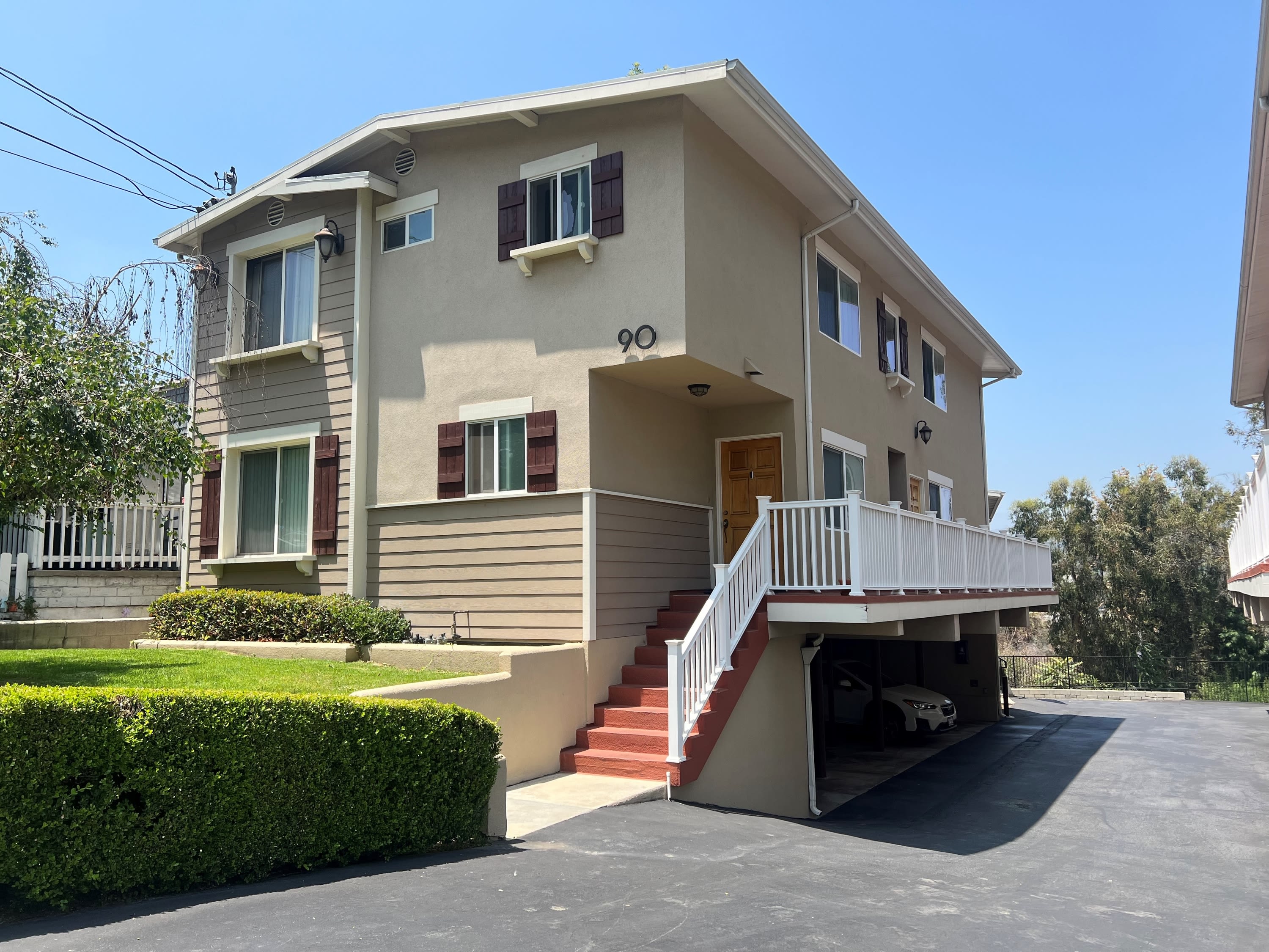 92 Monterey Road – photo 1 of 8