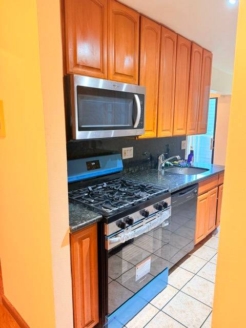 828 Main Street – photo 1