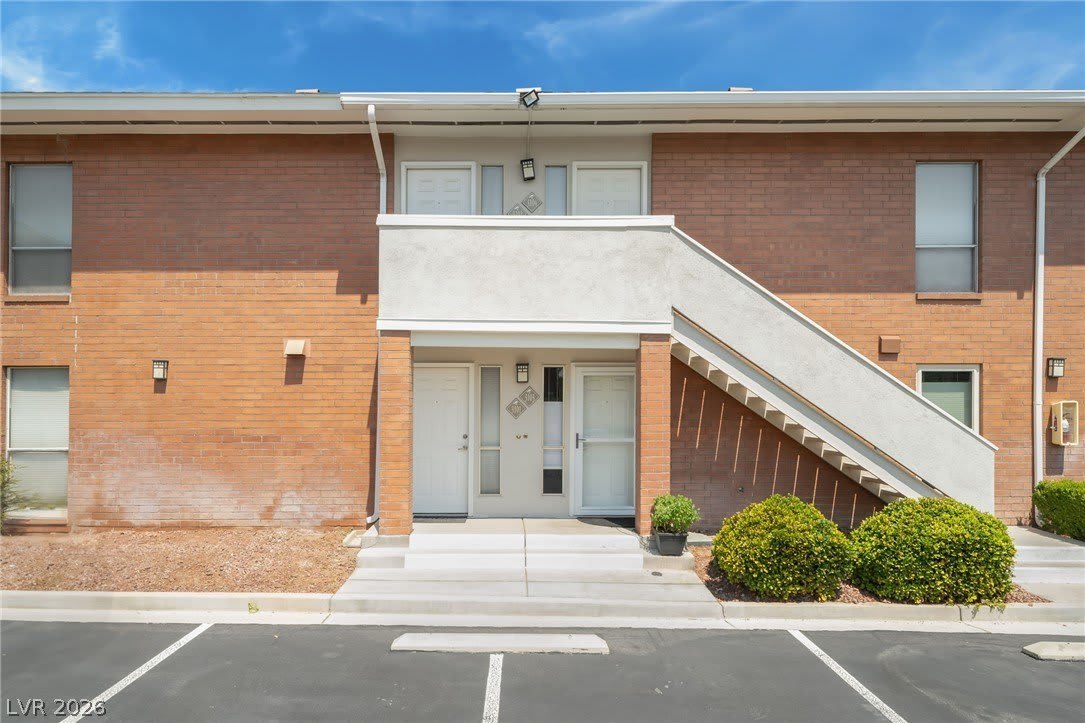 2843 Geary Place – photo 1 of 133