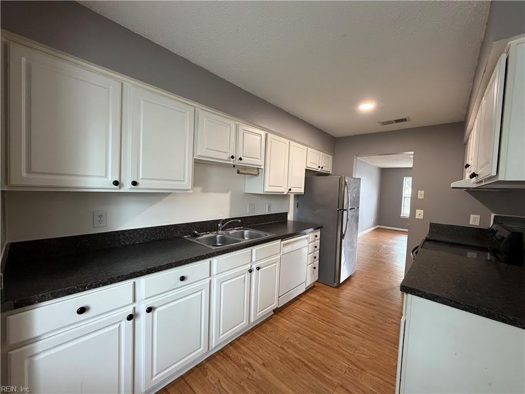 548 Hollomon Drive – photo 1