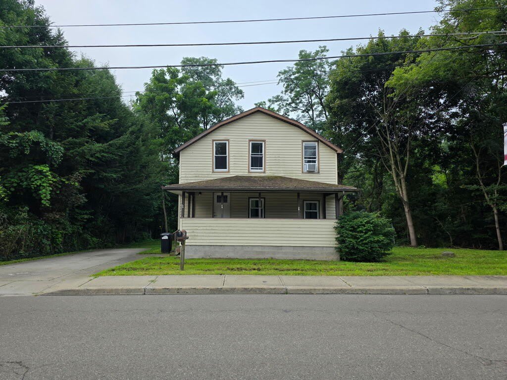 138 Cayuta Street – photo 1 of 10