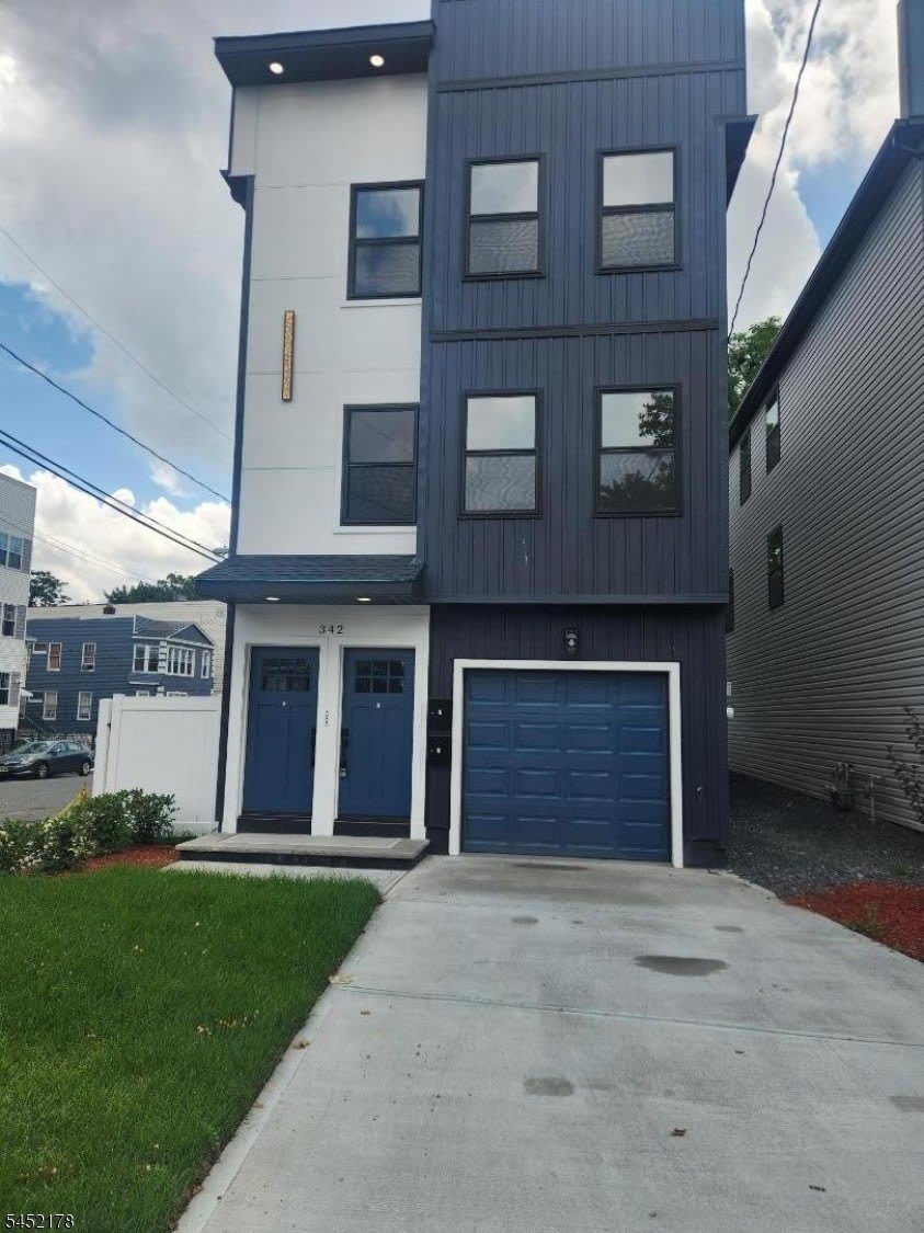 342 17Th Ave – photo 1