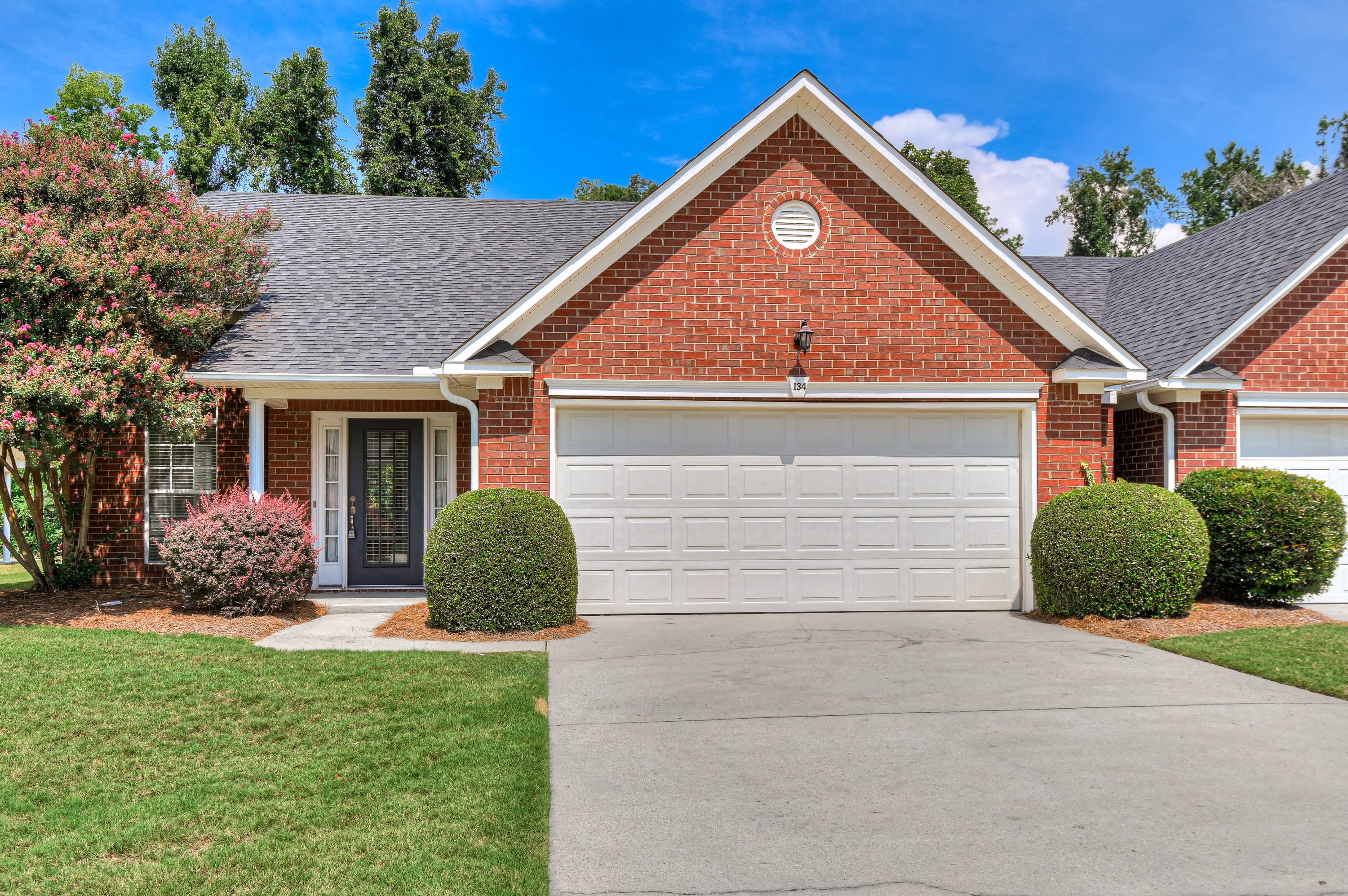 134 Village Parkway – photo 1
