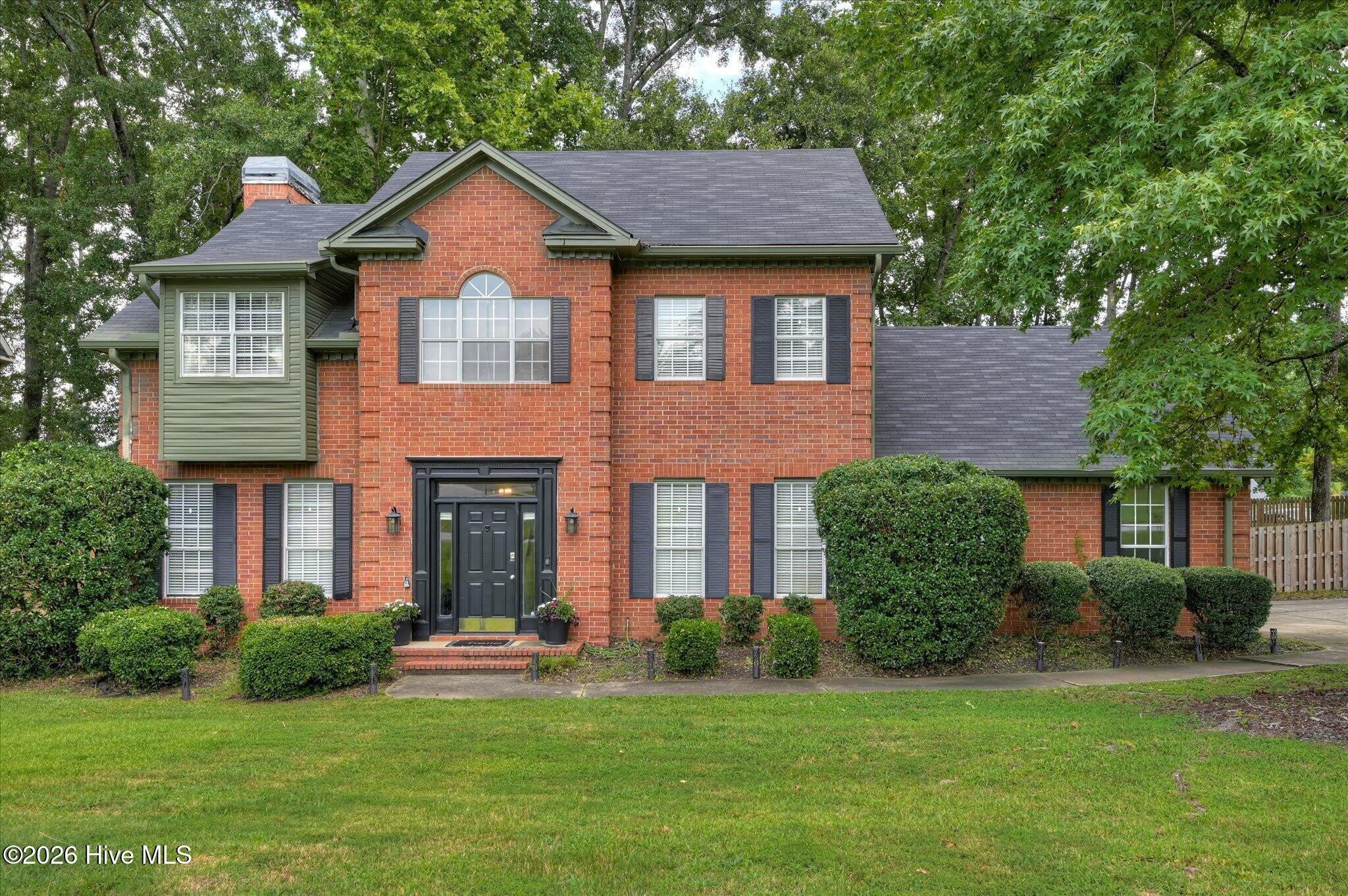 1084 Severn Drive – photo 1 of 36