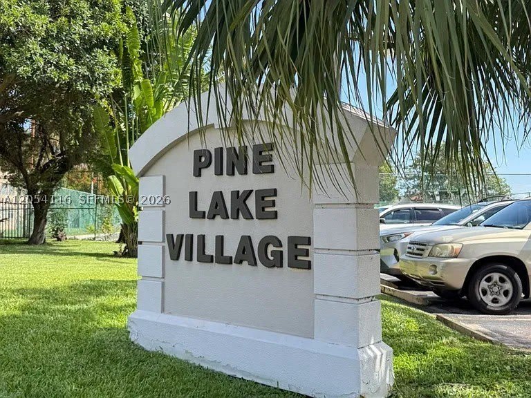 8881 Fontainebleau Blvd – photo 1