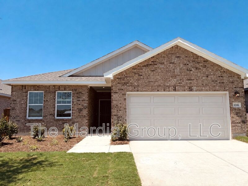 1246 Lambert Lane – photo 1 of 11