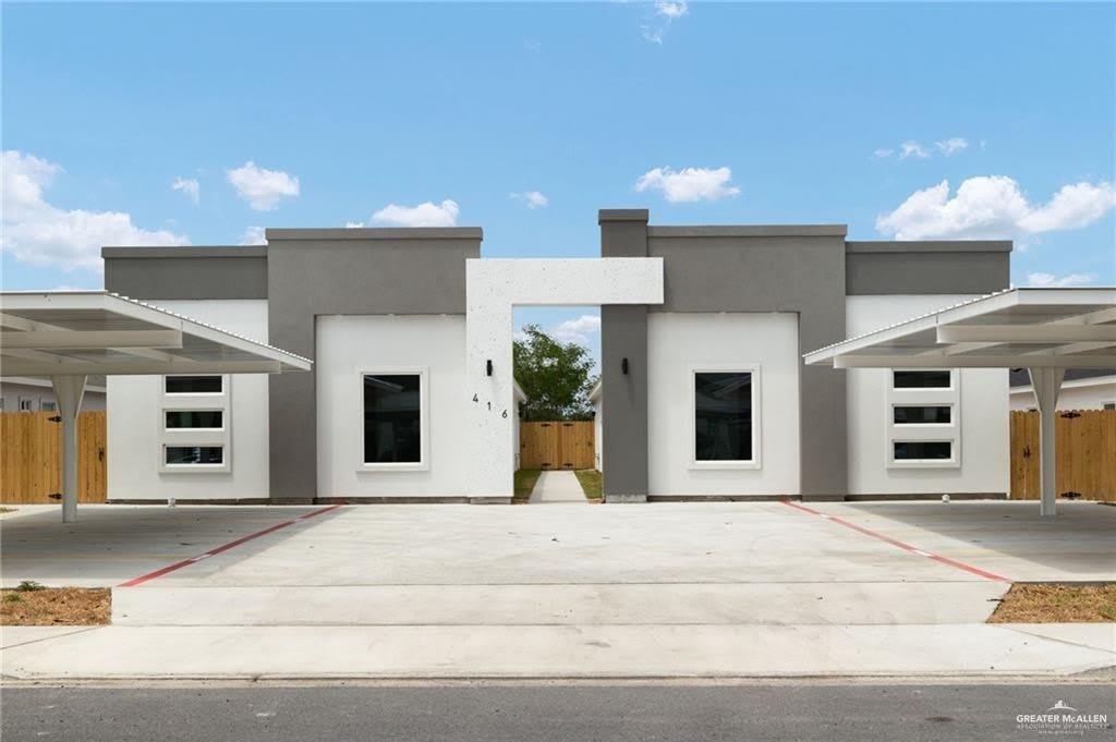 416 E Acacia Street – photo 1 of 21