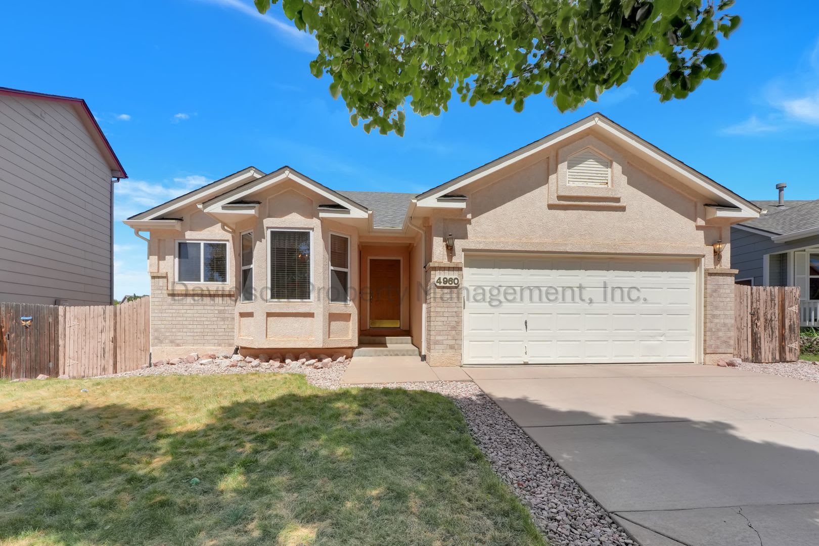 Beautiful 4 Bedroom House in Northeast Colorado Springs – photo 1