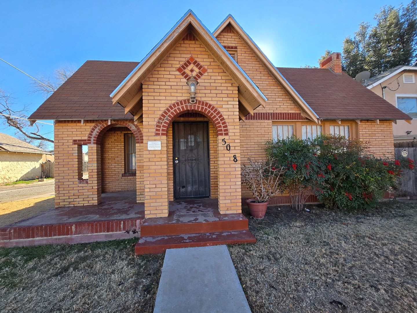 Beautiful brick home! – photo 1 of 17