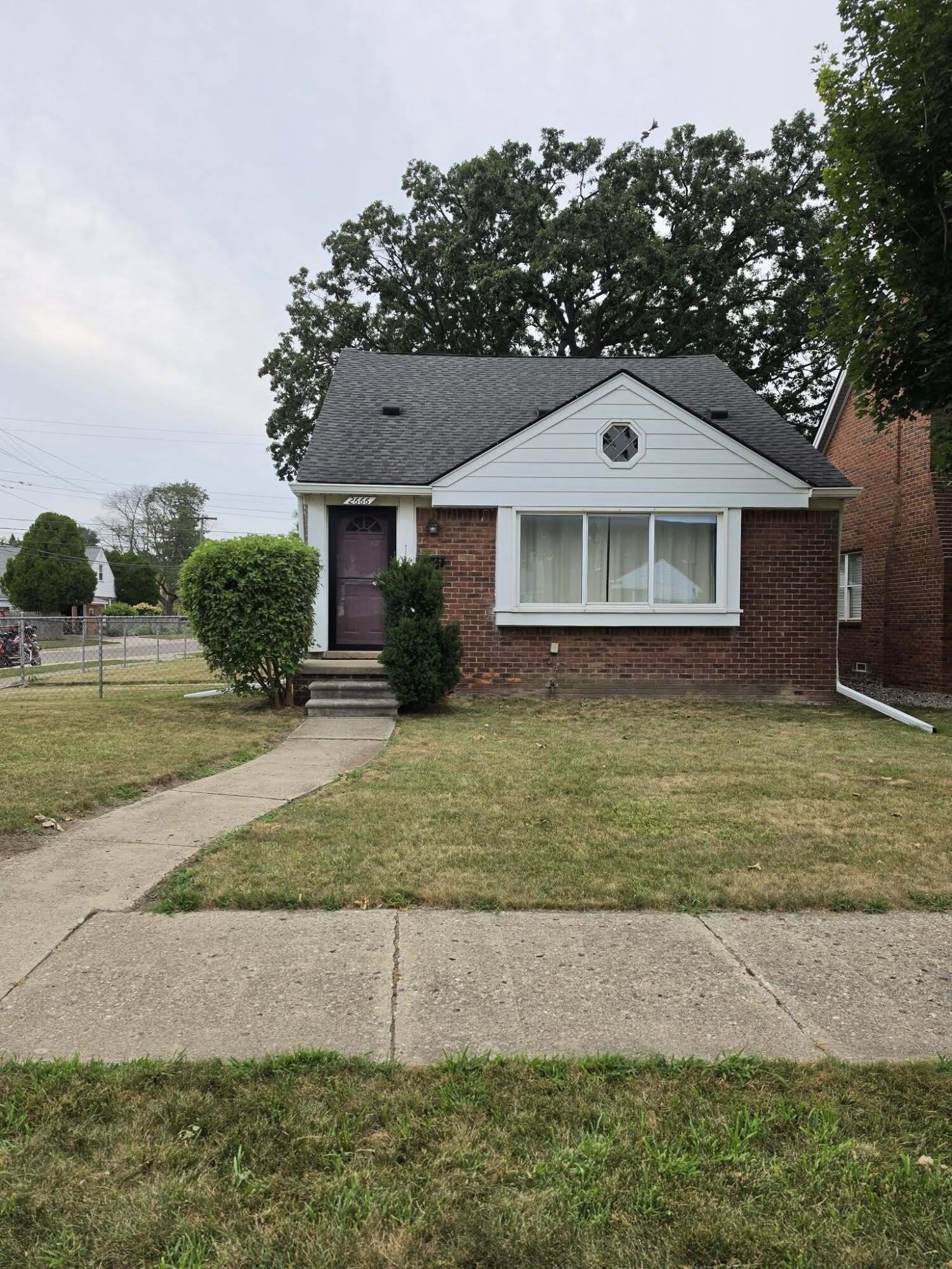 2666 Willow Street – photo 1