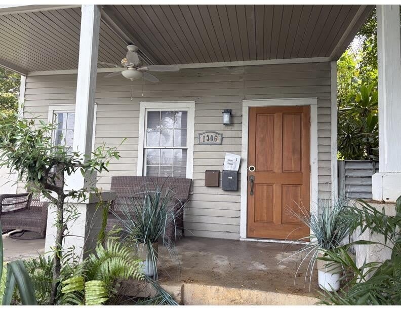 1306 Virginia Street – photo 1 of 12