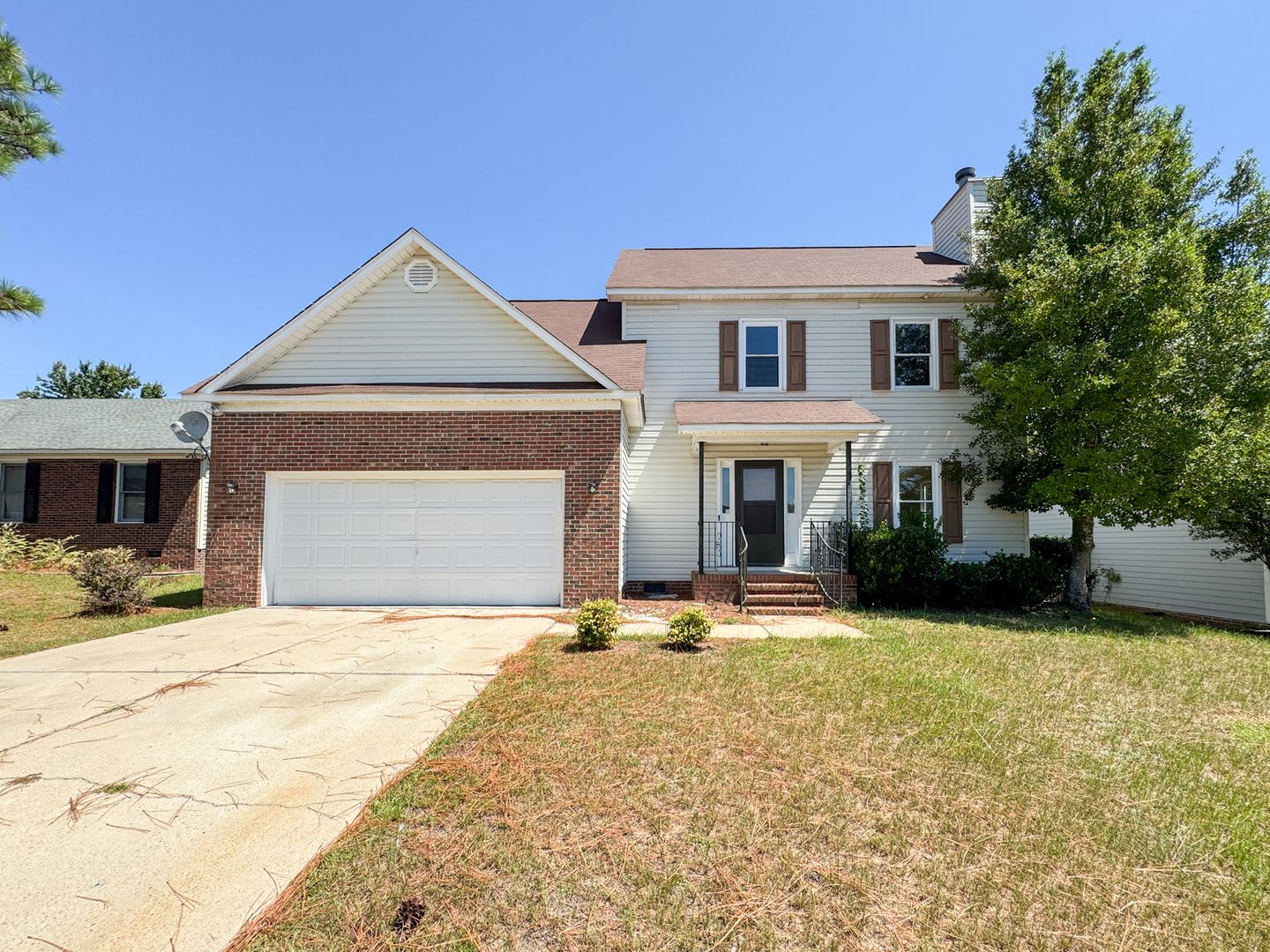 4 Bed 2 5 Bath Home In Hope Mills – photo 1