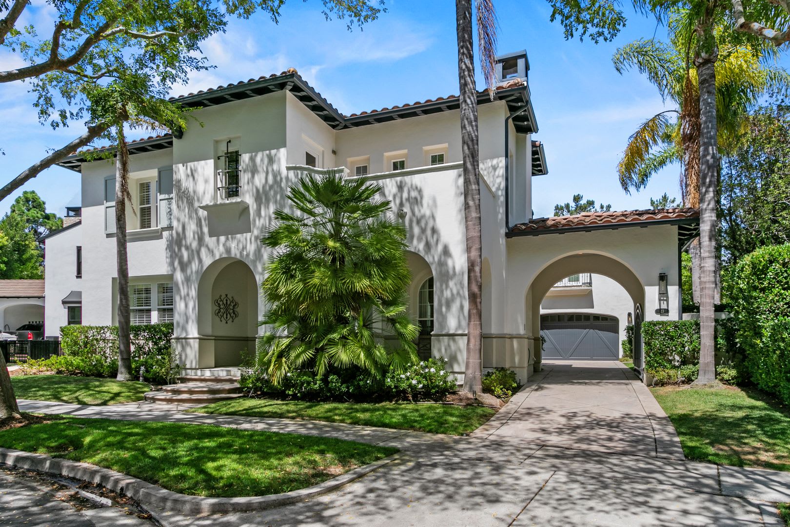 Bonita Canyon Luxury Estate With Pool – photo 1