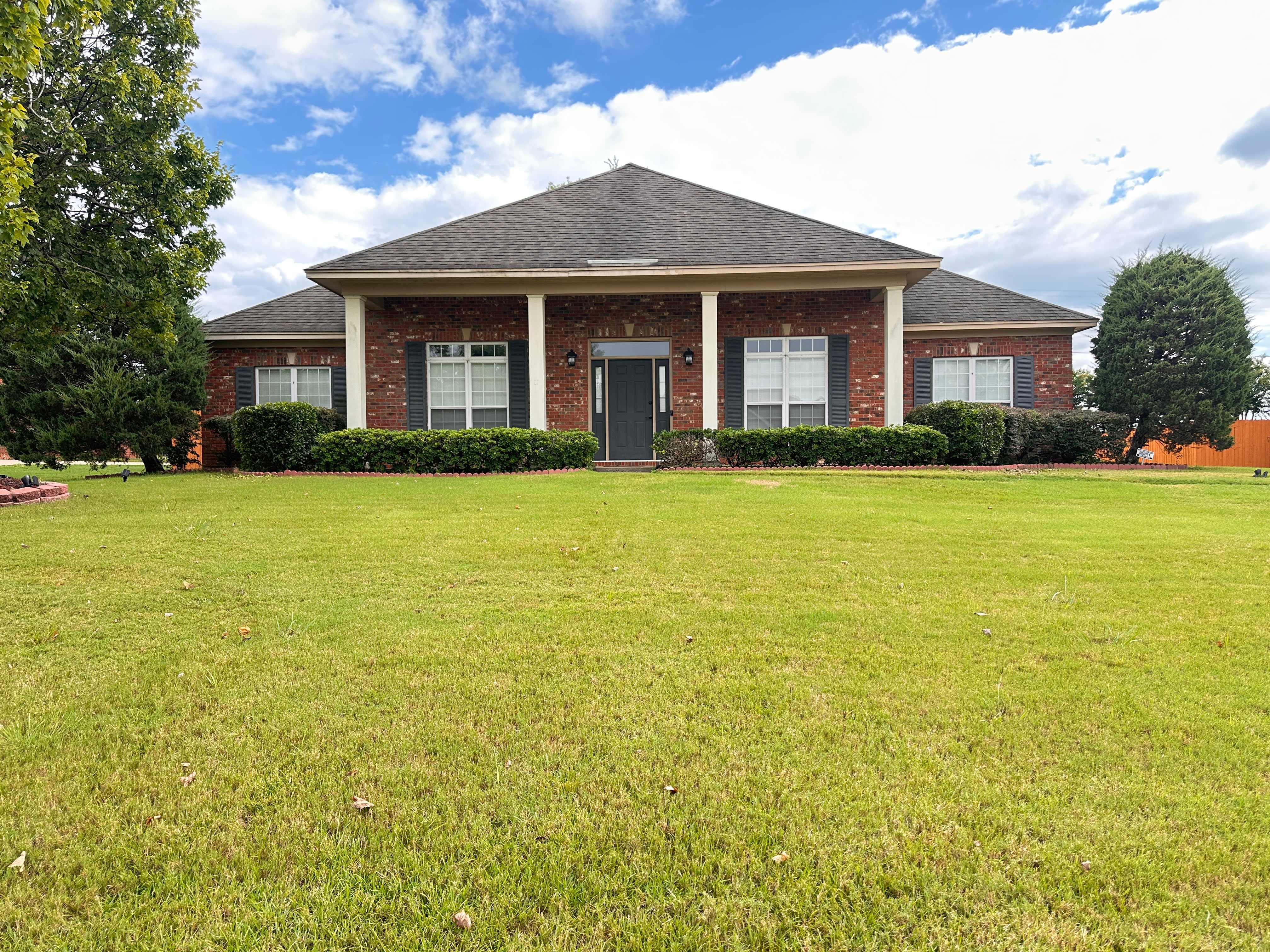 8213 Chadburn Crossing – photo 1