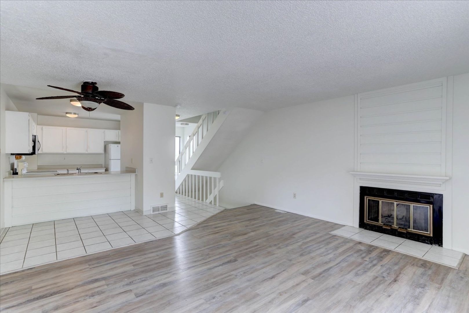 Views, Garage, End Unit Townhome – photo 1