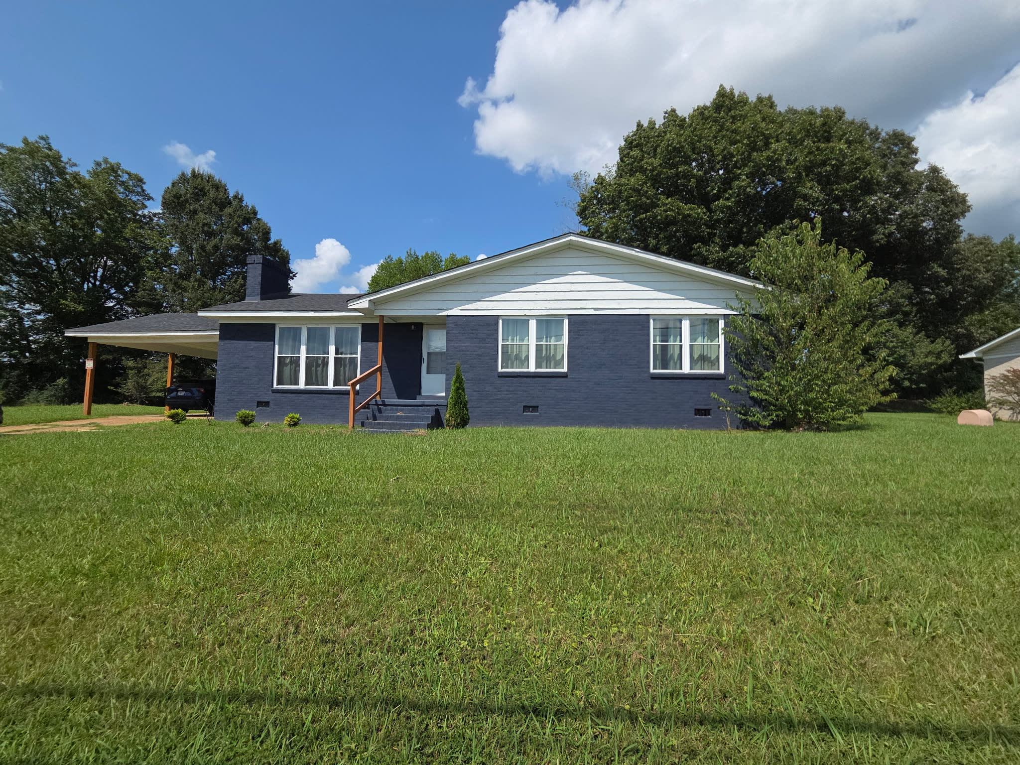 1387 E Jefferson St – photo 1