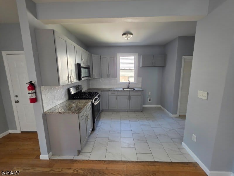 245 Marshall St – photo 1