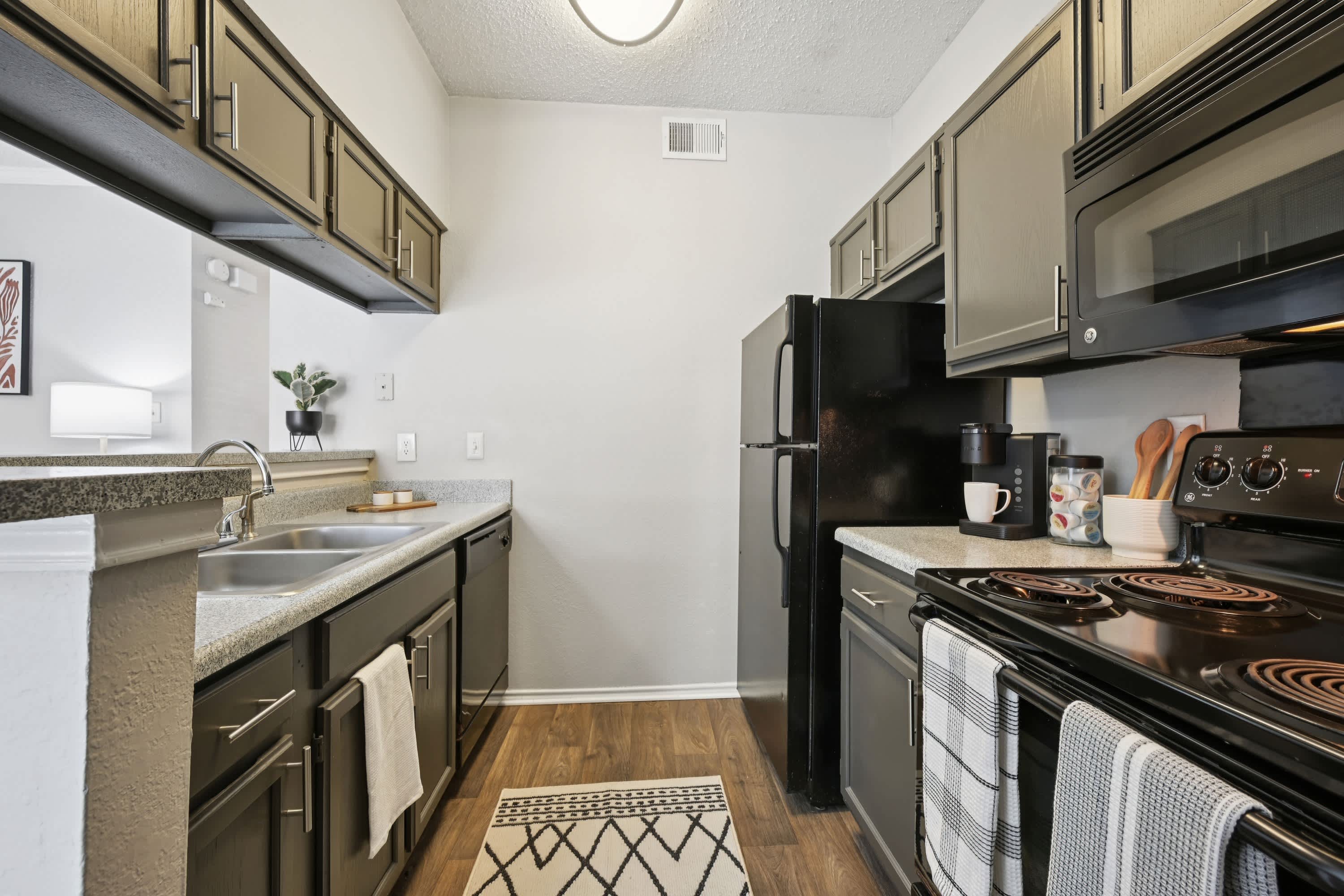 Spring Pointe Apartments – photo 1