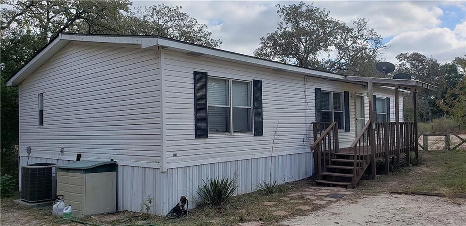 House for lease in Elgin Tx – photo 1 of 16