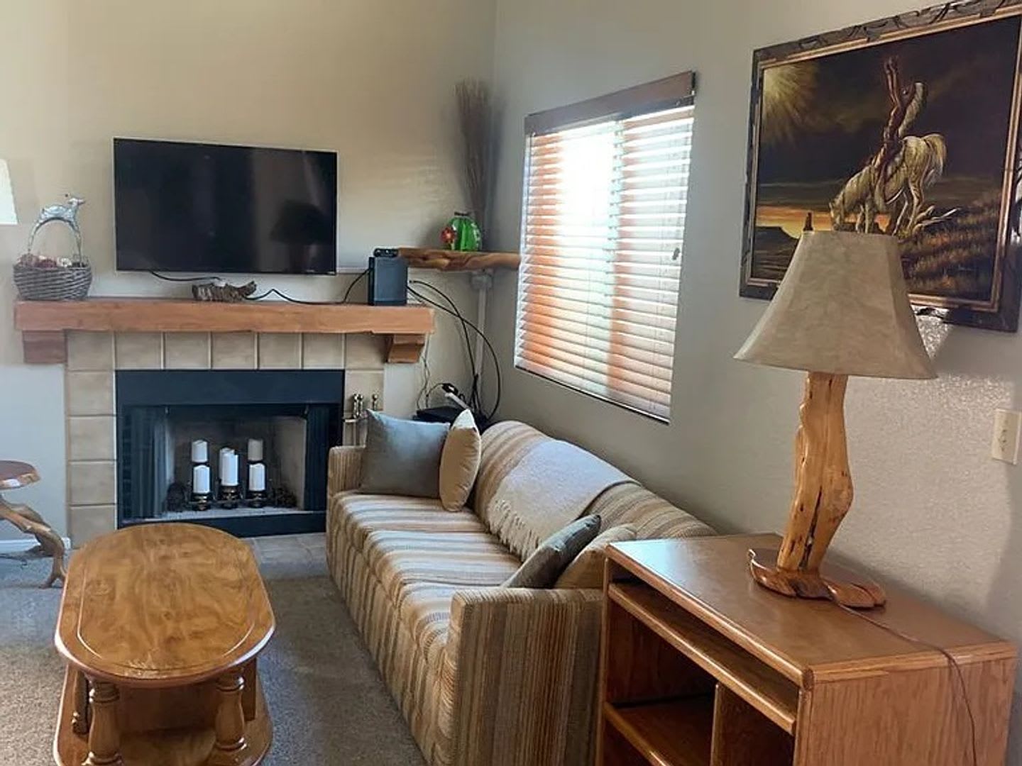 CUTE 2ND FLOOR FULLY FURNISHED CONDO IN GATED COMMUNITY – photo 1 of 4