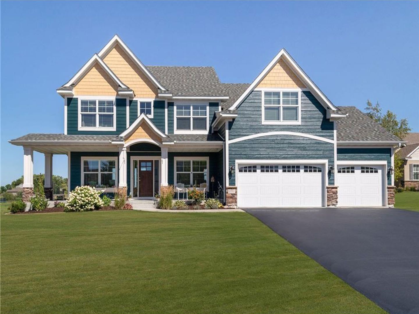 Big Beautiful Custom Home On Nature Preserve Gourmet Kitchen Granite 2 Fireplaces Primary Suite 3 Car Gar – photo 1 of 46