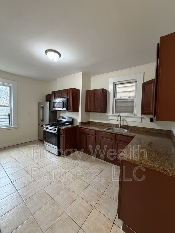 58 South 13th Street – photo 1