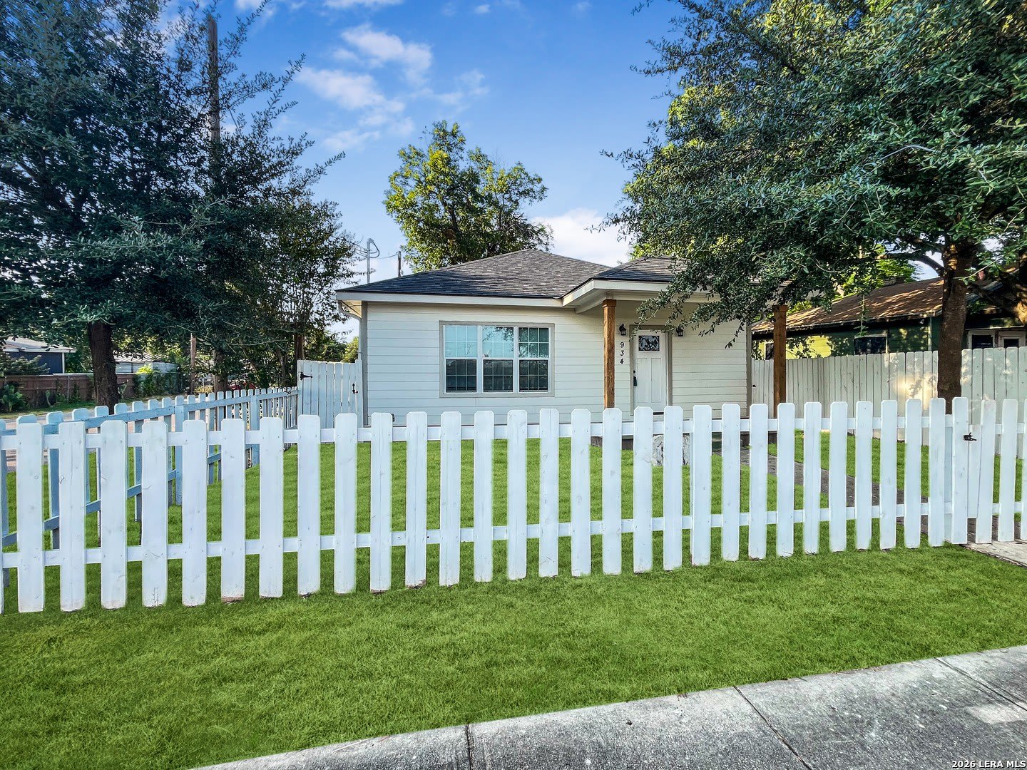 934 Sherman – photo 1
