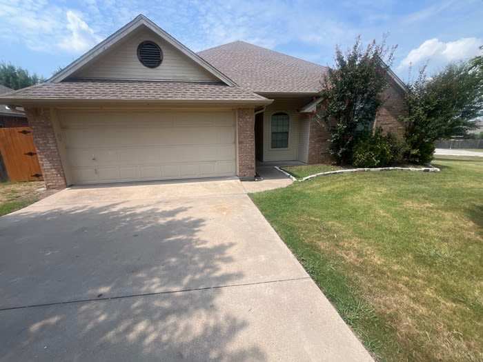 1005 Winding Road – photo 1