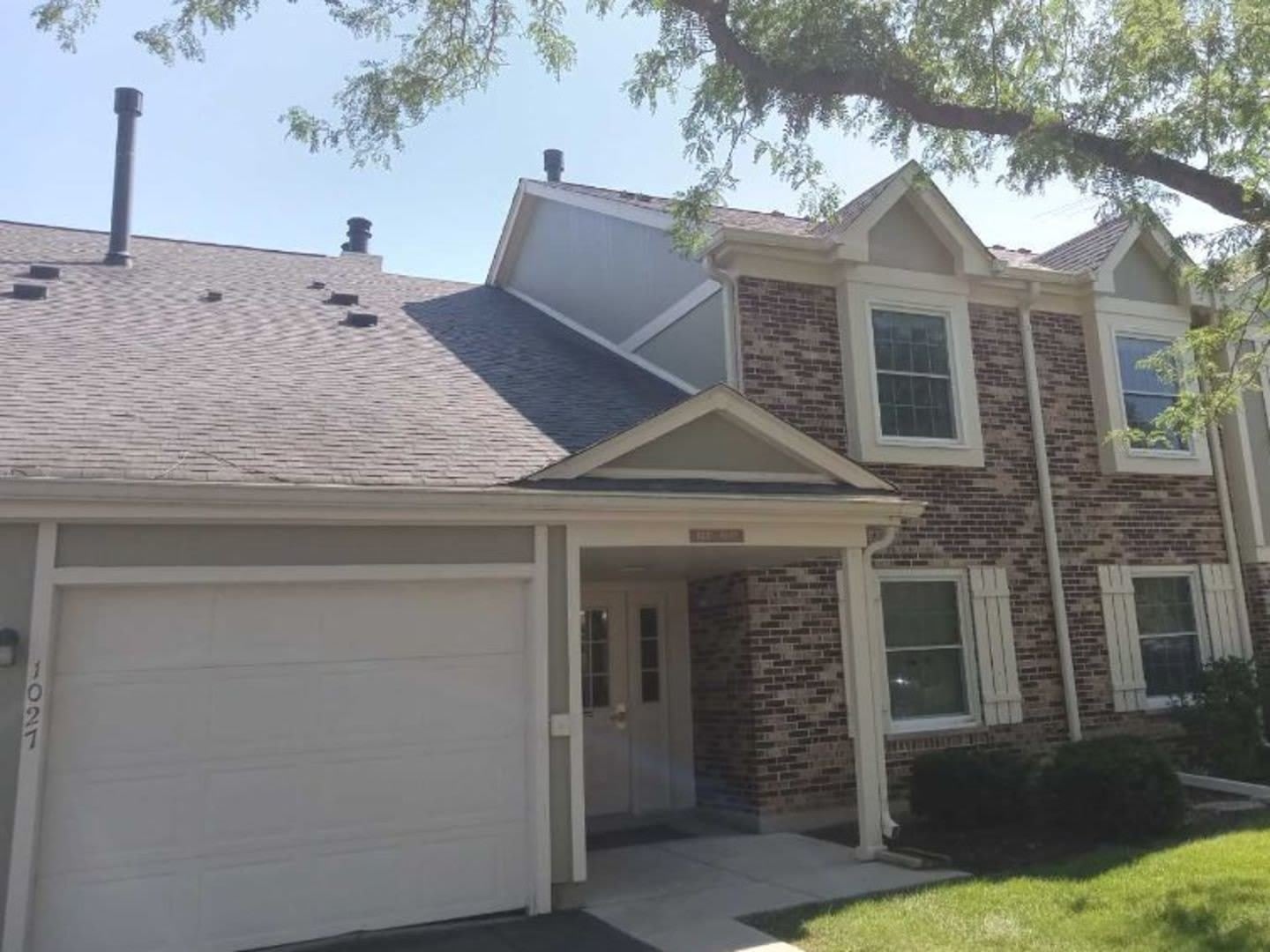 1027 Auburn Lane – photo 1 of 21