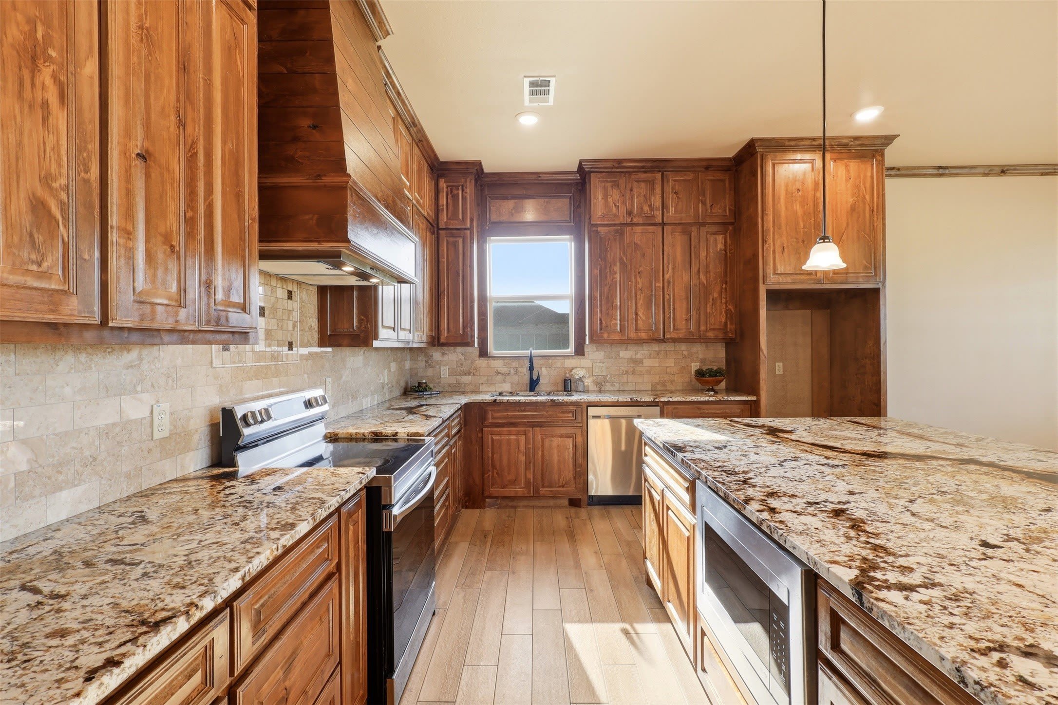 265 Delatorre Street – photo 1 of 23