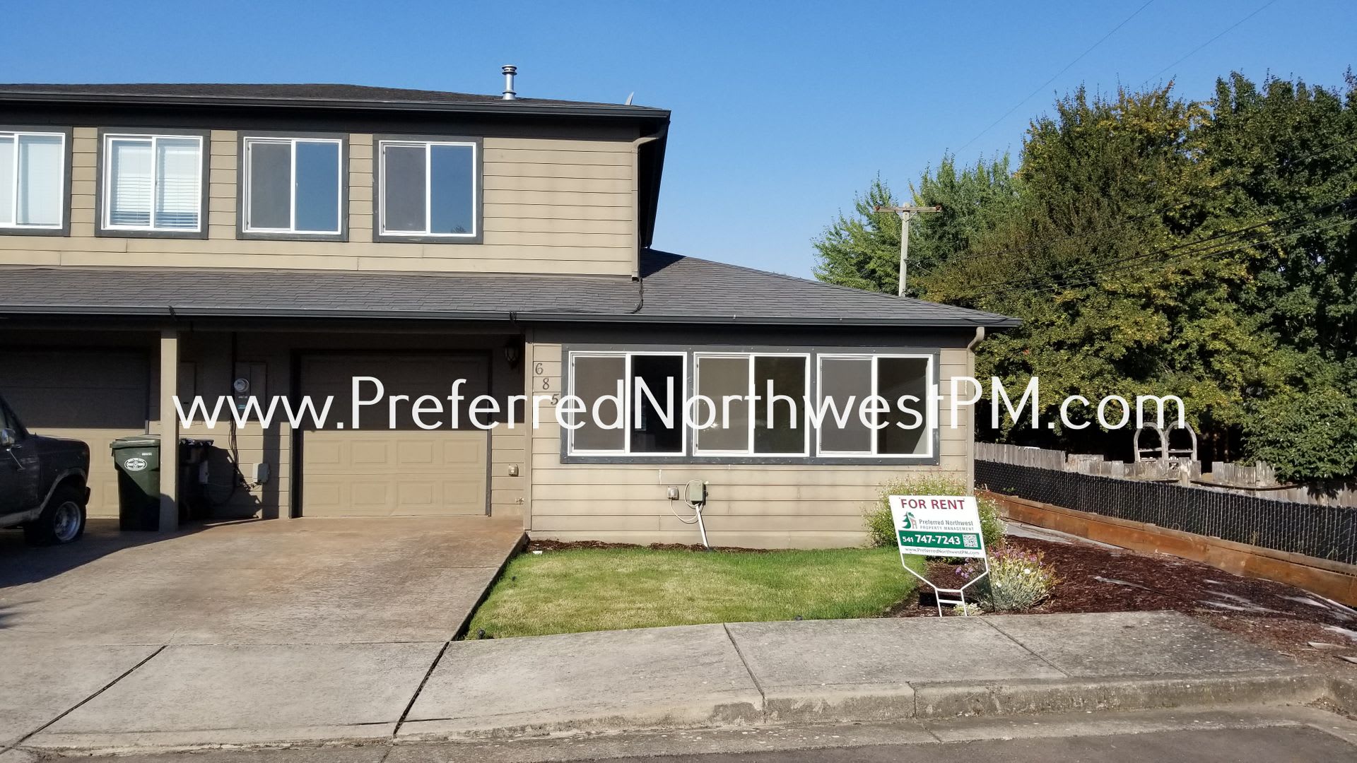 Junction City Row House – photo 1 of 9