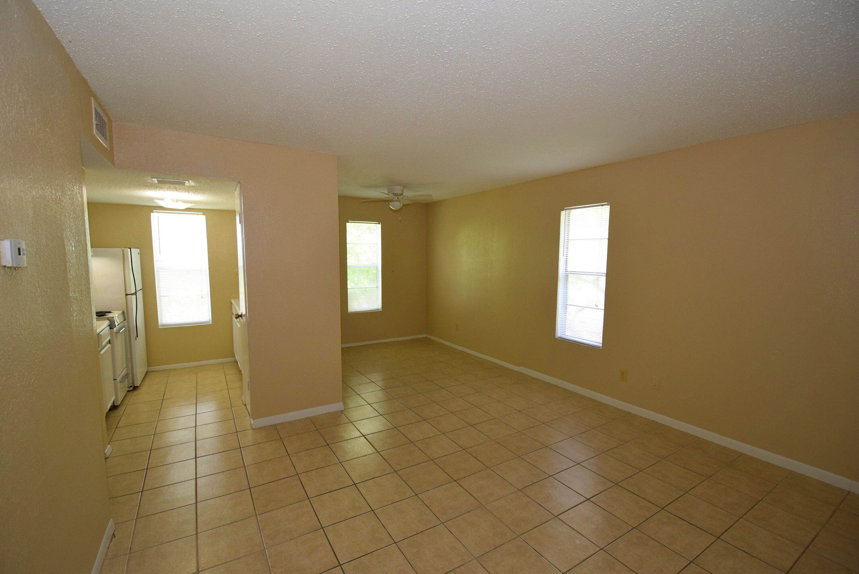 2733 Waldron Rd – photo 1