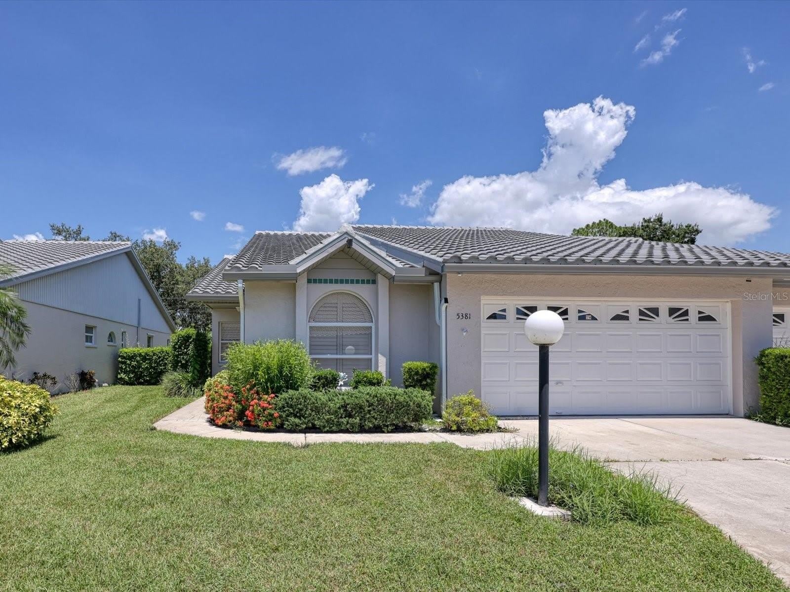 5381 KELLY Drive – photo 1 of 40