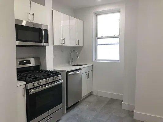 5995 Riverdale Avenue – photo 1