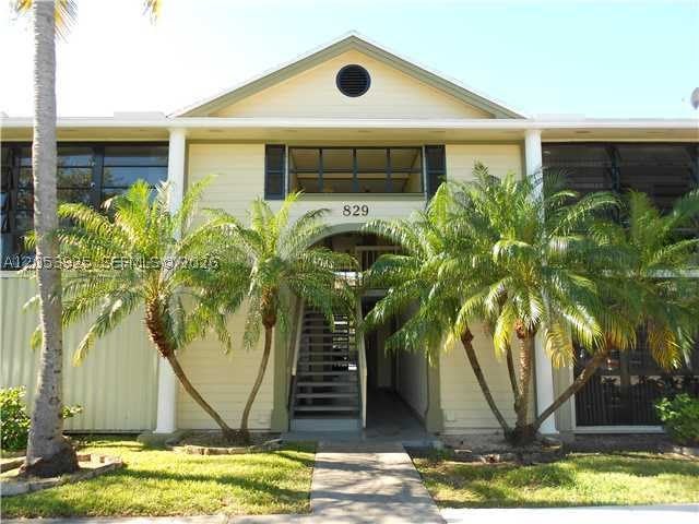 829 Ne 199Th St – photo 1