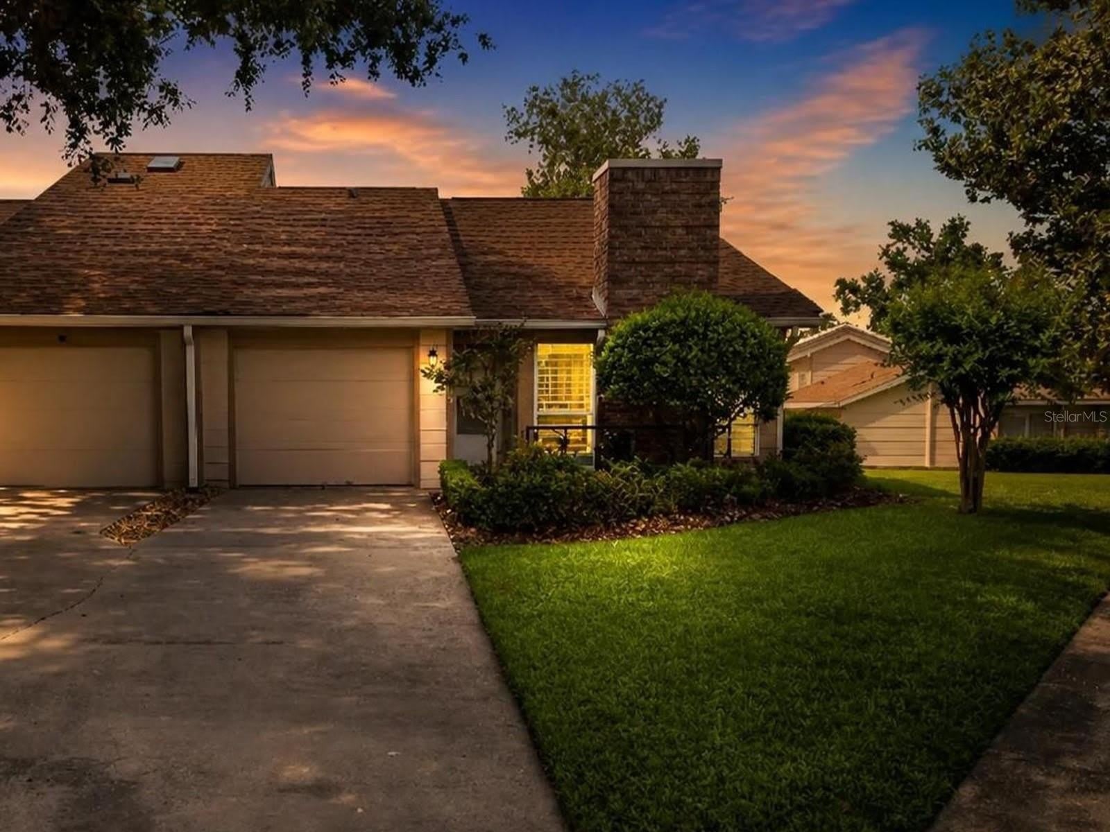 2321 Se 19Th Circle – photo 1 of 163