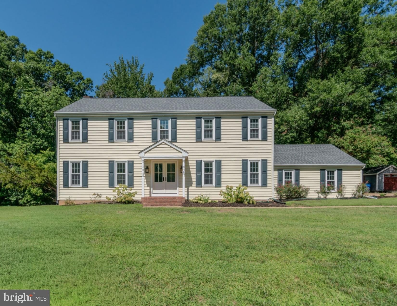 428 INGLESIDE DRIVE – photo 1 of 59