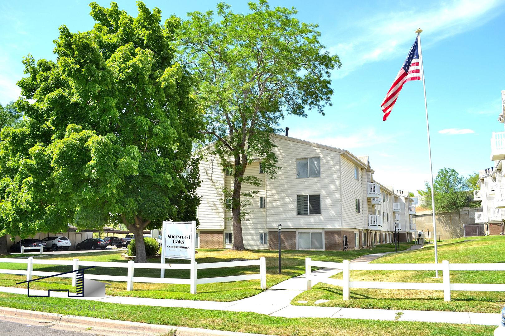 Lower Level Roy 2 Bedroom 1 Bathroom Condo Available – photo 1 of 26