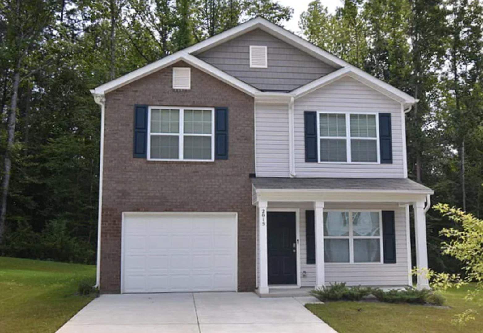 Coming Soon 3 Br 2Ba Single Family Home W Garage Open Living Area W Fireplace – photo 1