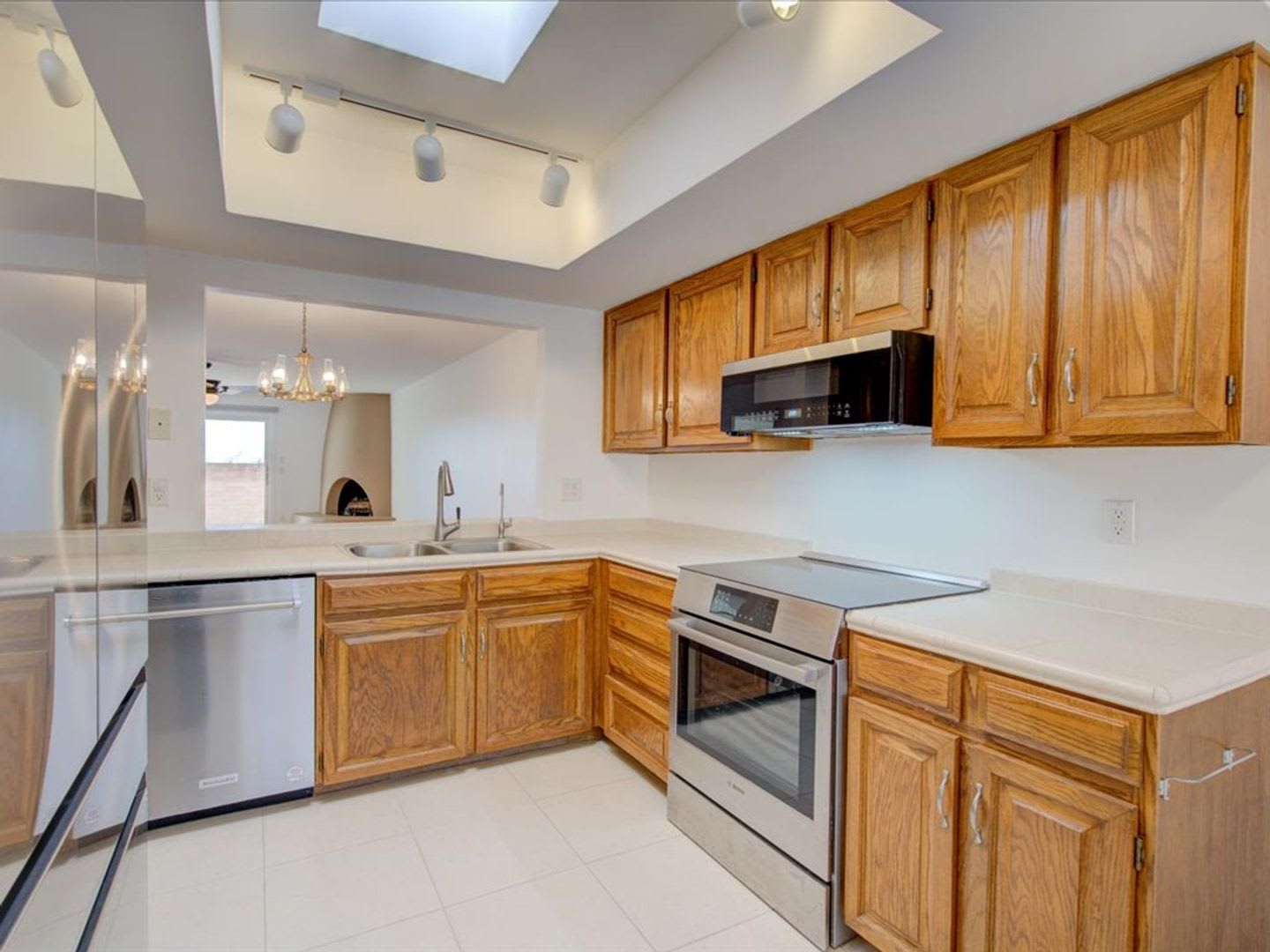 2 Bedroom 2 Bathroom – photo 1 of 28